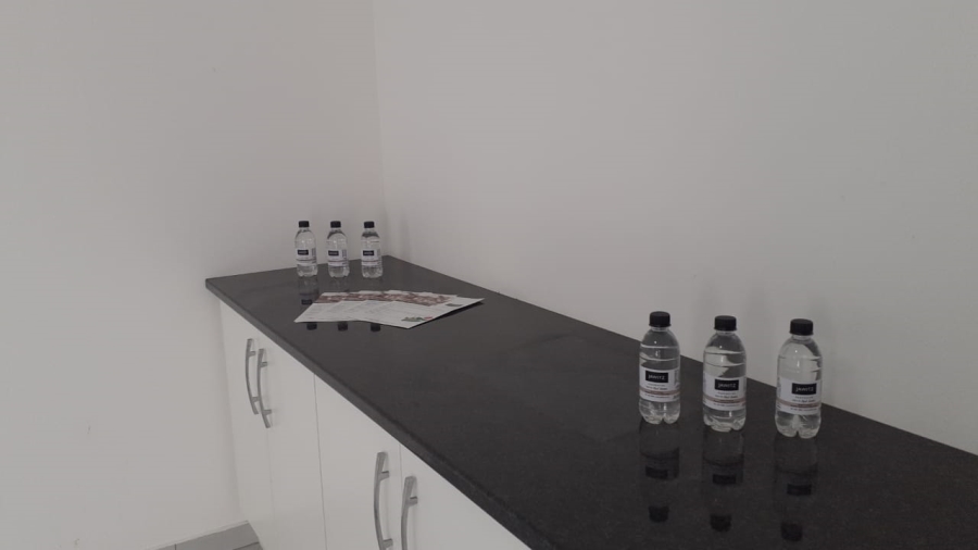 To Let 4 Bedroom Property for Rent in Laguna Sands Western Cape